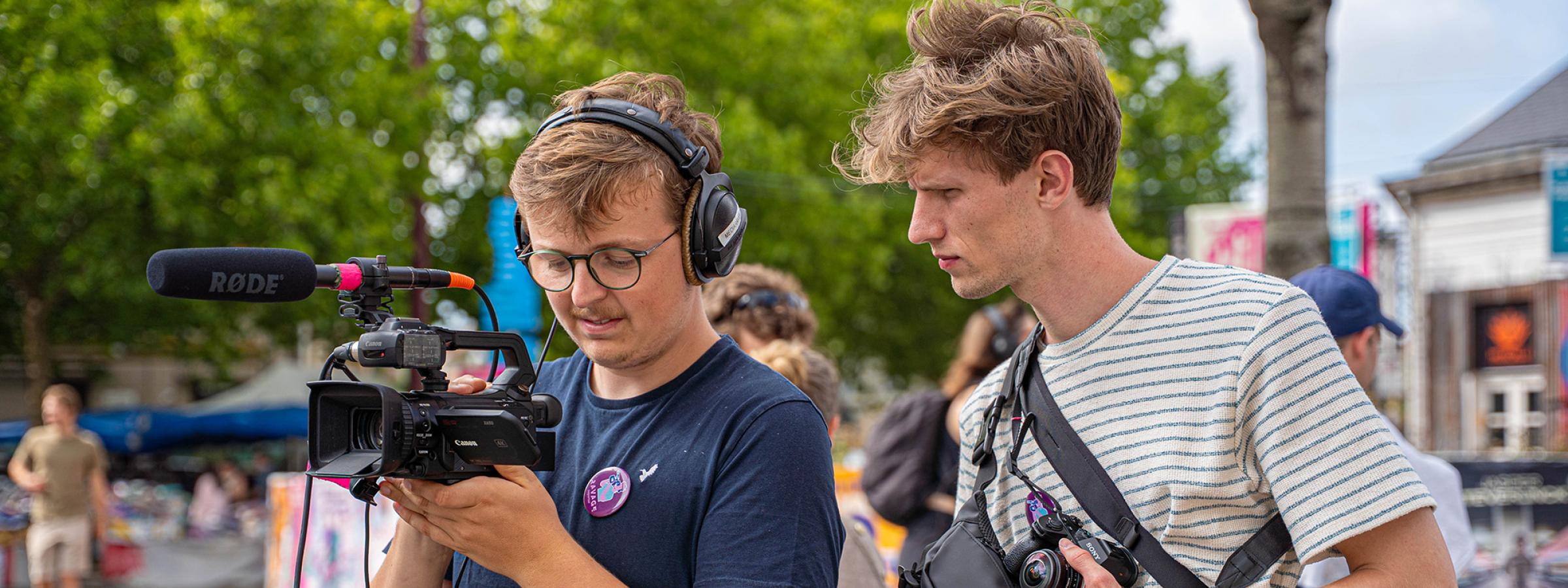 Stage content creator