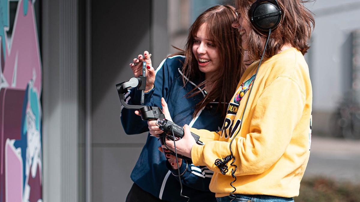 Stage content creator